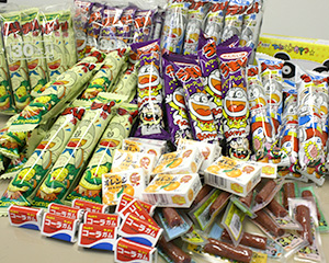 駄菓子食べ放題!